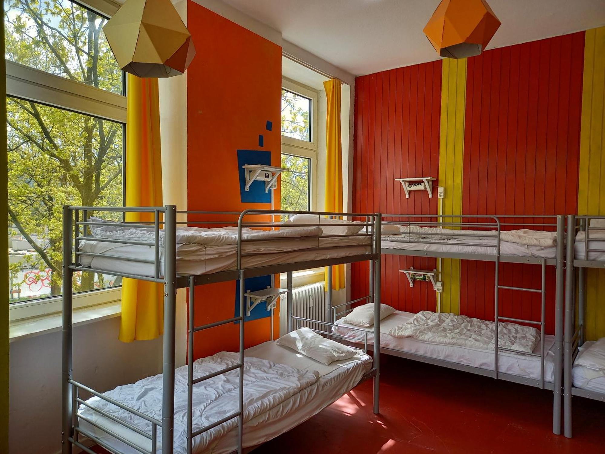 Instantsleep Backpackerhostel St Pauli Hamburg Exterior foto