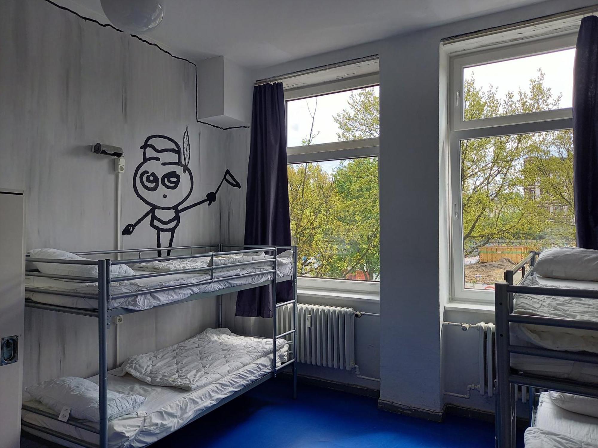 Instantsleep Backpackerhostel St Pauli Hamburg Exterior foto